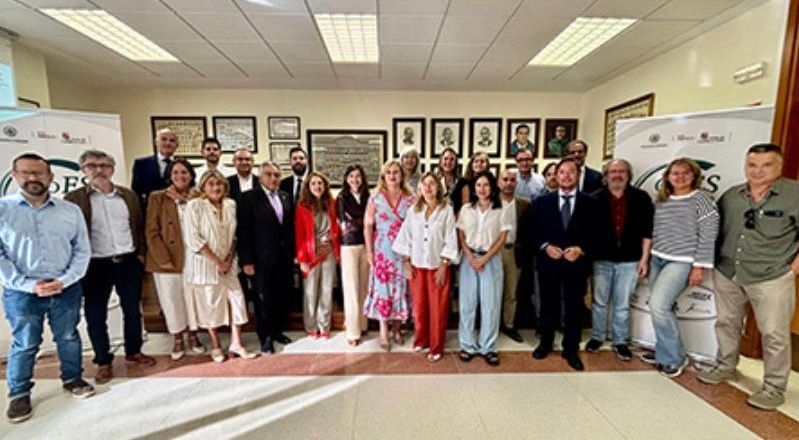 Catedra en economía social UAL